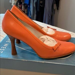 Nine West pump